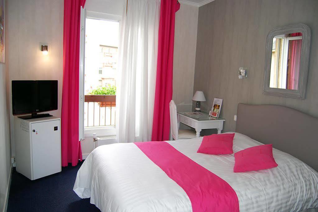 Hotel Biney Rodez Bagian luar foto